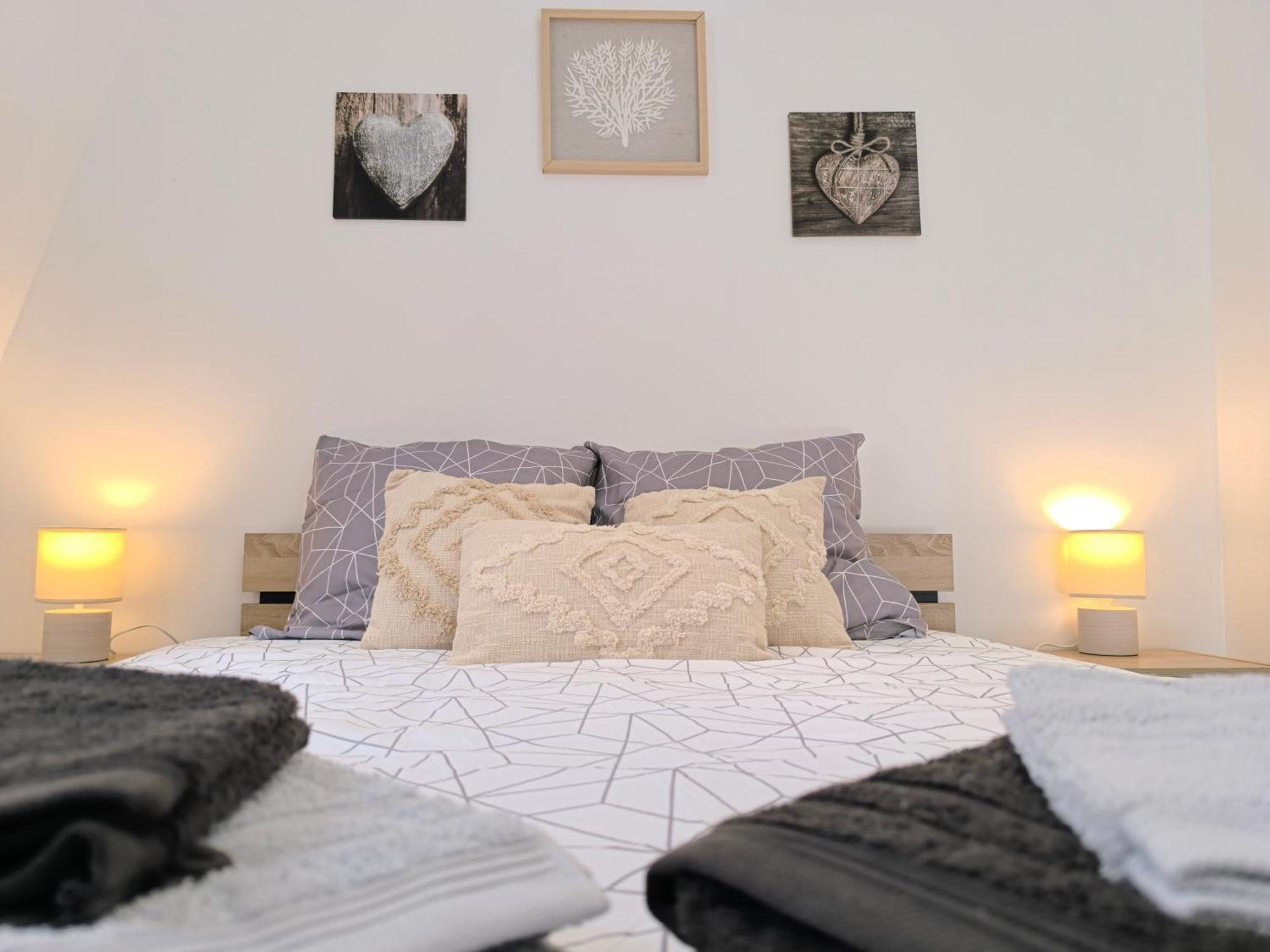 "Modern Cosy" Hyper Centre Villa แบร์เนย์ ภายนอก รูปภาพ